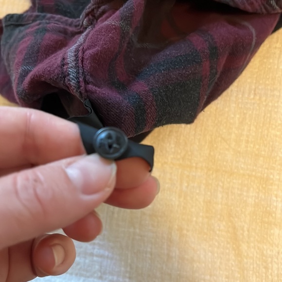 🇨🇦TNA Plaid Long Sleeve - Picture 5 of 5